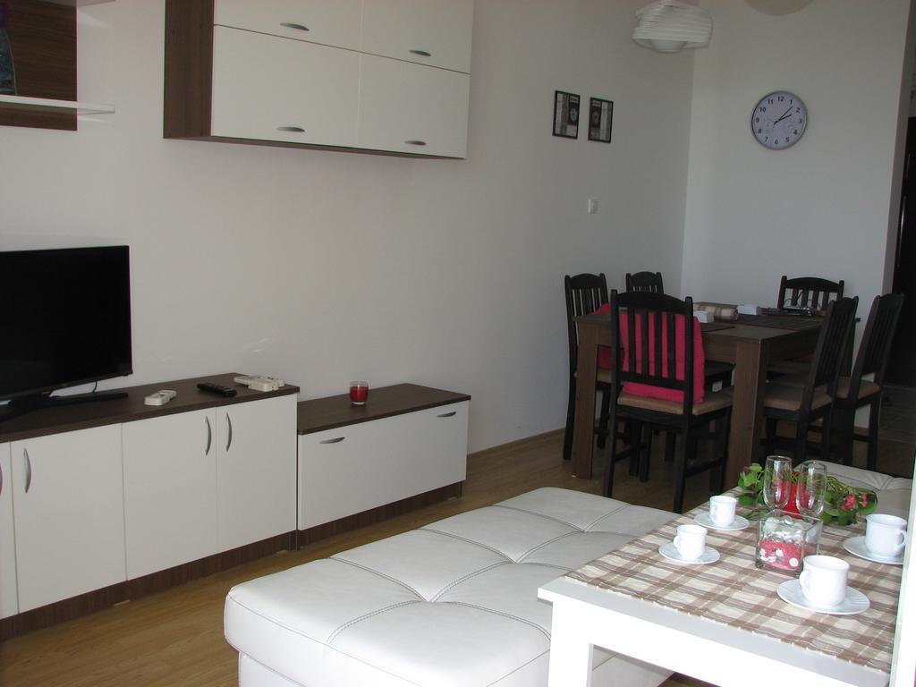 Two-Bedroom Apartment Donika Zarewo Exterior foto