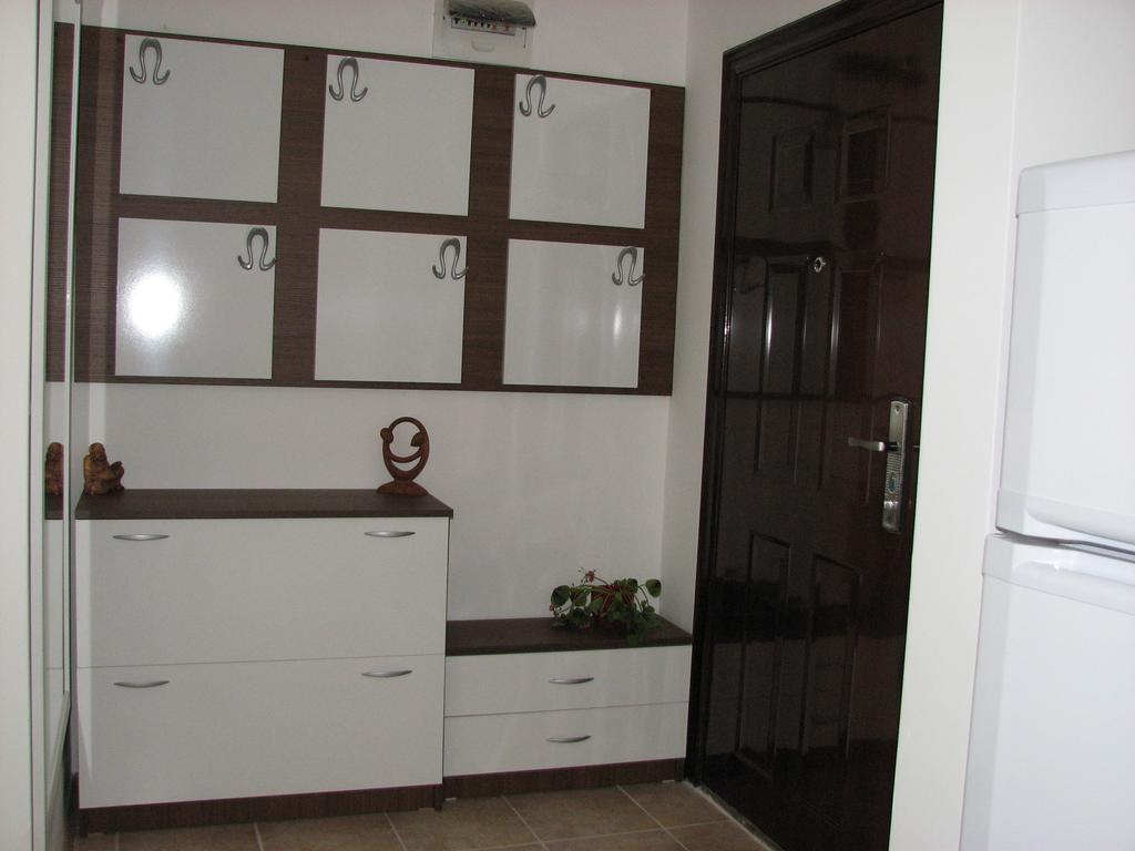 Two-Bedroom Apartment Donika Zarewo Exterior foto