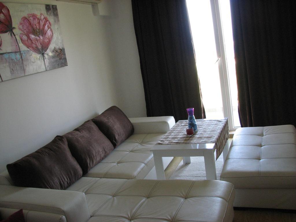 Two-Bedroom Apartment Donika Zarewo Exterior foto