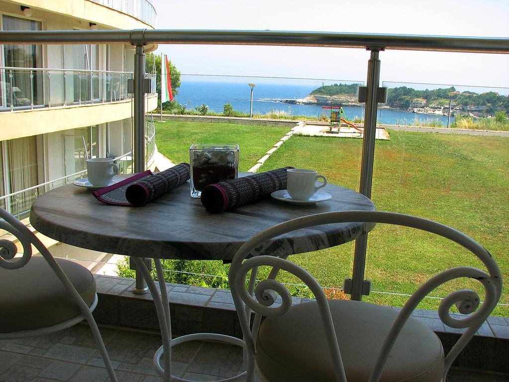Two-Bedroom Apartment Donika Zarewo Exterior foto