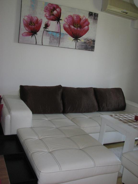 Two-Bedroom Apartment Donika Zarewo Exterior foto