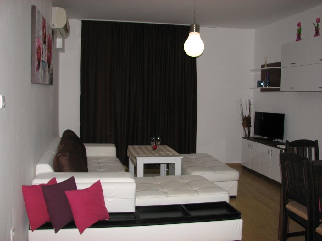 Two-Bedroom Apartment Donika Zarewo Exterior foto
