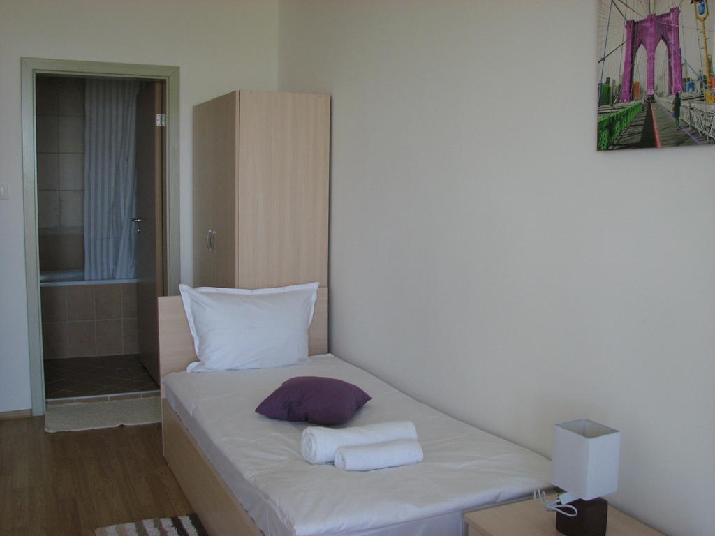 Two-Bedroom Apartment Donika Zarewo Exterior foto
